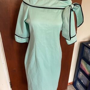 Elegant Mint Green Dress with Bow Detail